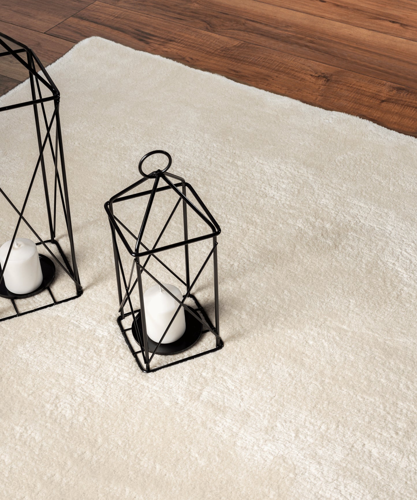 LOFT - Tapis à poils longs beige