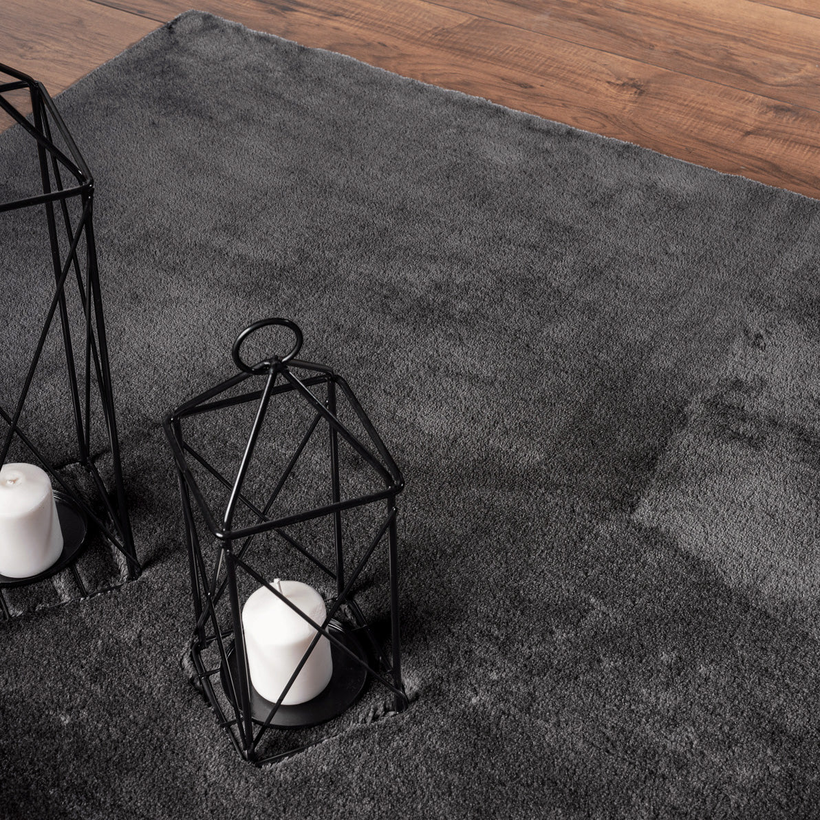 LOFT - Tapis à poils longs Antharcite